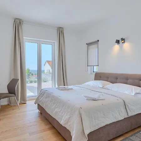 Aponia Nyaraló Poreč