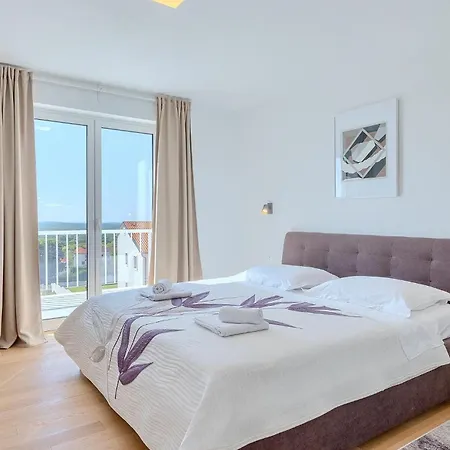 Aponia בית נופש